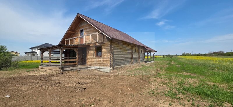 Mihailesti, cabana de vanzare din lemn masiv, 500 mp teren, potential investitie.